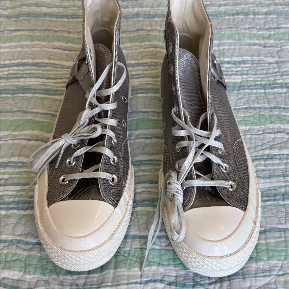 Converse Pride Sneakers Sleek Comfort NWOT - Picture 5 of 6